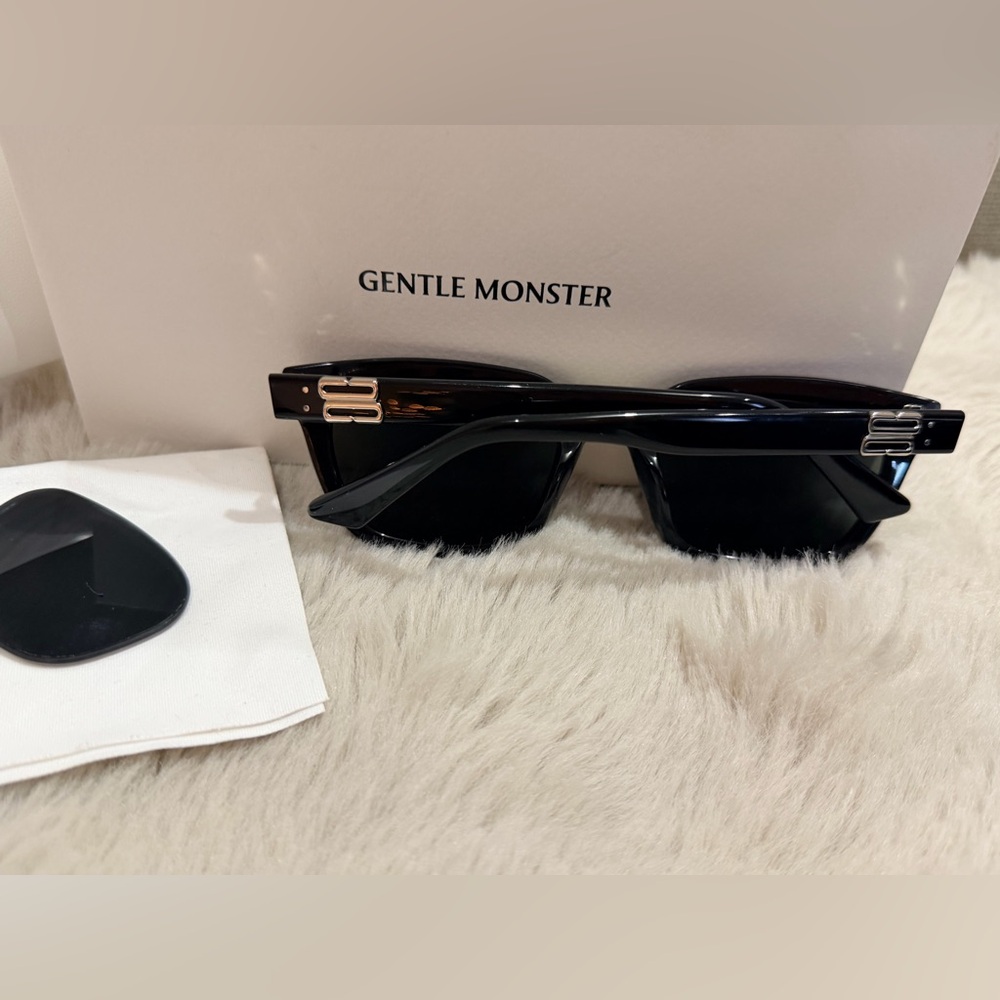 Gentle Monster - Musee Wayfarer Sunglasses - image 8